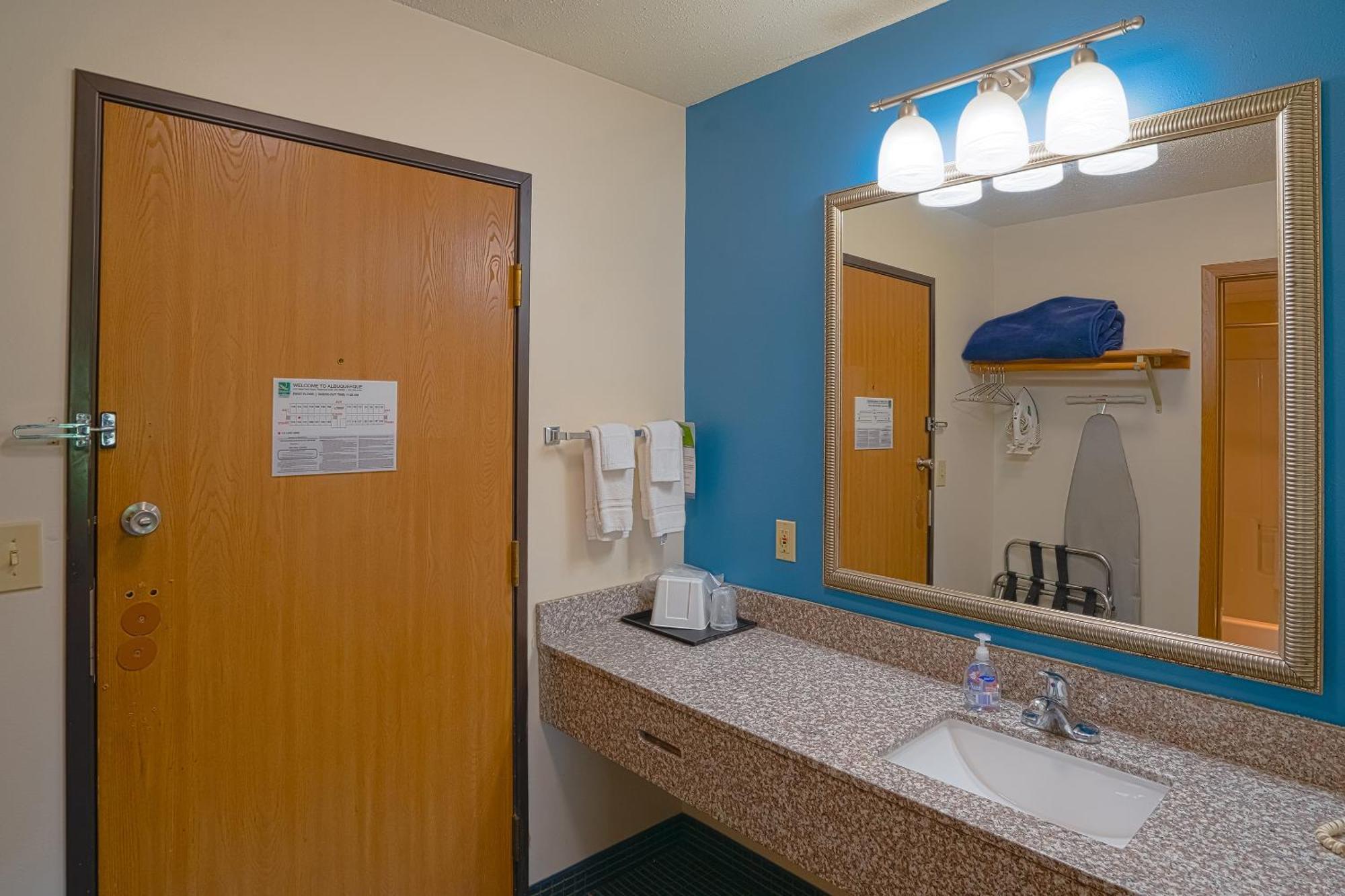 Oyo Hotel Redwood Falls Near Jackpot Casino Extérieur photo